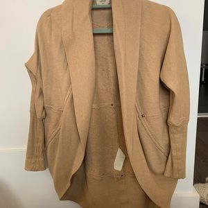 HP 🎉 Wilfred Sweater